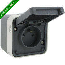 Prise étanche complète...