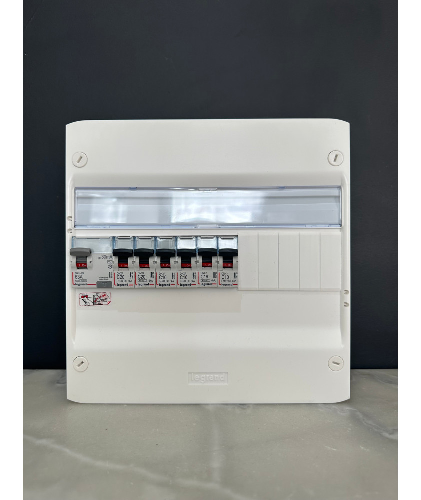 Tableau électrique 1 rangée assemblée par Elec discount avec composant Legrand : ID63AC